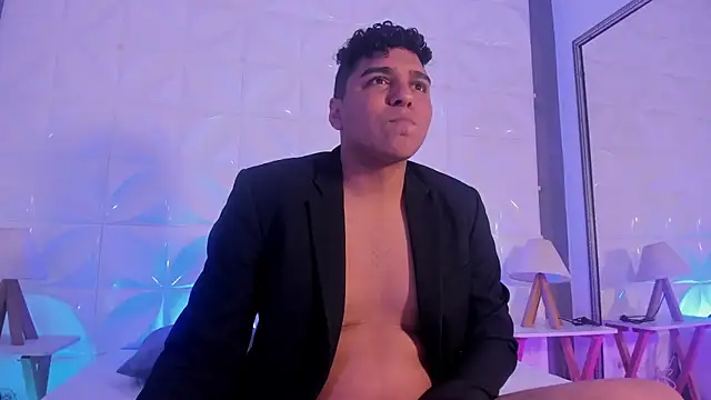 Tony Rios  online show from November 13, 5:28 am