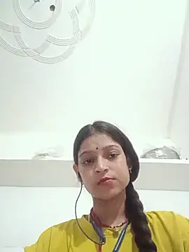 Snapshot of Mohnicute chatting on July 8, 6:01 pm Mohnicute online show from July 8, 6:01 pm