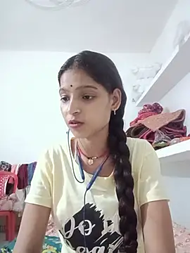 Snapshot of Mohnicute chatting on July 17, 6:02 pm Mohnicute online show from July 17, 6:02 pm