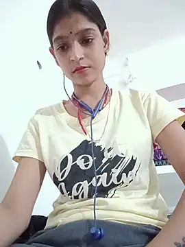 Snapshot of Mohnicute chatting on August 1, 5:23 pm Mohnicute online show from August 1, 5:23 pm