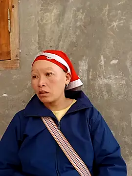 girl-hot2x online show from February 21, 7:09 am