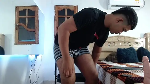 mathews    online show from November 20, 4:01 am