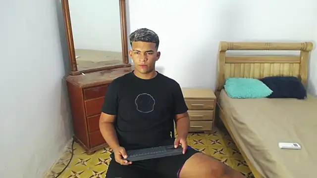 mathews    online show from December 18, 3:01 am