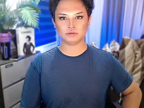 Snapshot of UrGoddess_Sofia chatting on February 10, 7:12 am UrGoddess Sofia online show from February 10, 7:12 am