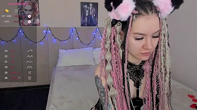 Lina Moony online show from November 20, 2:01 am