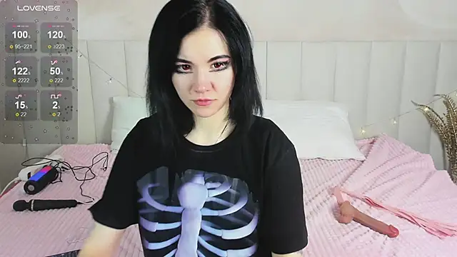 Lina Moony online show from January 16, 1:53 am