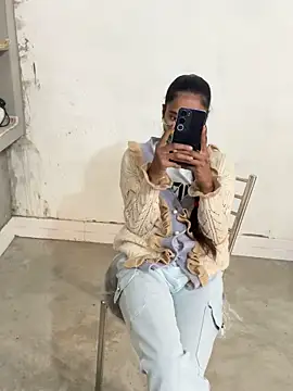 Riya 917 online show from November 12, 7:20 am