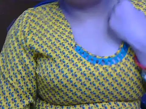 meera hotty online show from November 11, 10:04 am