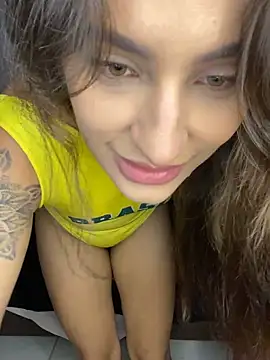 Snapshot of engelintense chatting on May 12, 11:35 pm engelintense online show from May 12, 11:35 pm