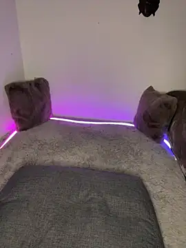 AuroraAllure 27 online show from March 19, 7:07 pm