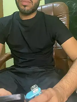 hotyyyyjonny online show from April 16, 3:57 pm