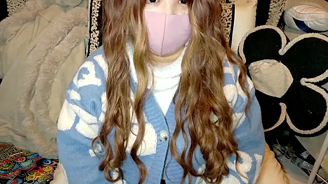 oxLILxMELOxo online show from December 3, 1:02 am