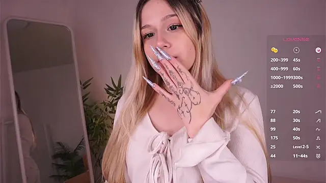 Love audirs6 online show from December 16, 12:43 pm