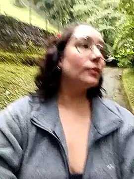 Snapshot of SaloGray8 chatting on June 8, 12:49 pm SaloGray8 online show from June 8, 12:49 pm