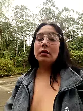 Snapshot of SaloGray8 chatting on June 10, 1:32 pm SaloGray8 online show from June 10, 1:32 pm