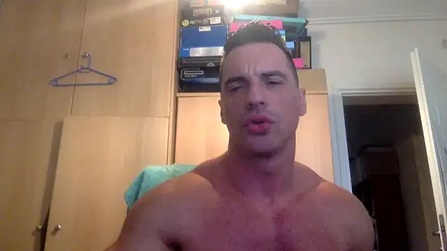 bubblemaleass35 online show from November 18, 11:14 am