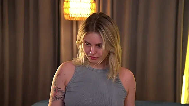 LilithEve  online show from November 11, 5:46 pm