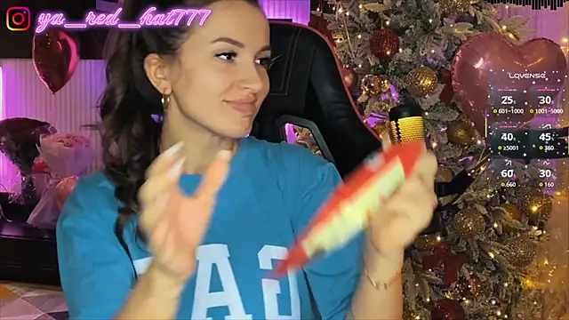 Snapshot of -RED_HAT- chatting on February 15, 11:41 am -RED HAT- online show from February 15, 11:41 am