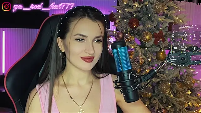 Snapshot of -RED_HAT- chatting on February 21, 5:14 pm -RED HAT- online show from February 21, 5:14 pm