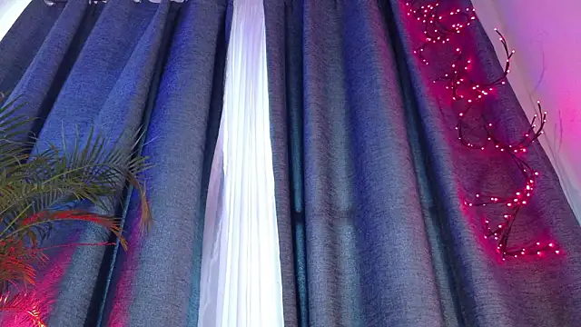 Snapshot of grayce__blossoms chatting on March 14, 9:20 pm grayce blossoms online show from March 14, 9:20 pm