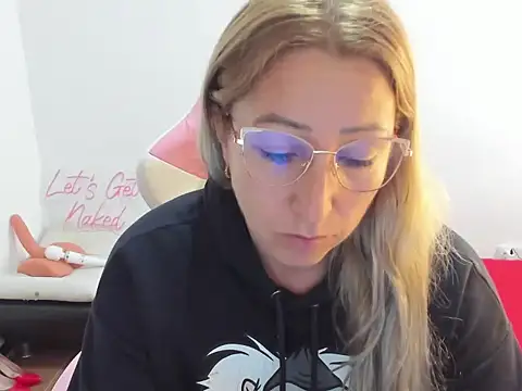 chrystal sl852 online show from December 15, 8:24 pm