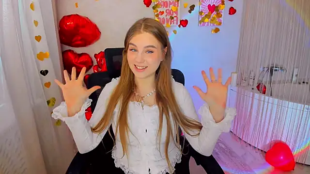 Snapshot of GoldenMirage chatting on February 4, 11:27 am GoldenMirage online show from February 4, 11:27 am