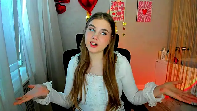 Snapshot of GoldenMirage chatting on February 20, 12:05 pm GoldenMirage online show from February 20, 12:05 pm