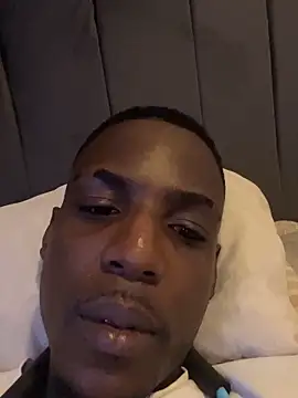 Snapshot of schlongsong chatting on April 8, 2:22 am schlongsong online show from April 8, 2:22 am