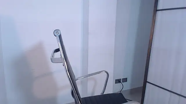 CataGreen1 online show from November 11, 9:04 pm