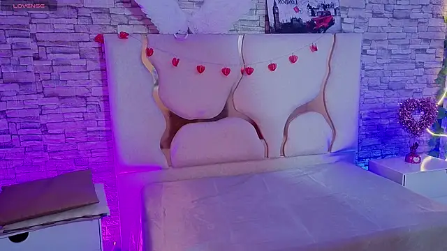 Joselyn tay online show from February 12, 11:49 am