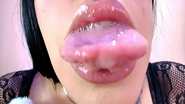 catte jensen online show from April 4, 5:38 am