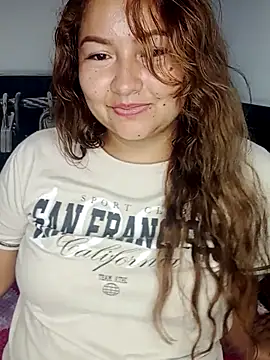 Snapshot of Alixx_01 chatting on November 23, 11:26 pm Alixx 01 online show from November 23, 11:26 pm