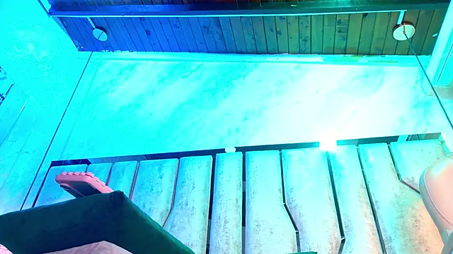 Caroline palmerr online show from December 17, 3:23 am