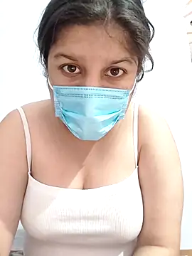 Snapshot of Cute_hotzara chatting on May 8, 5:46 am Cute hotzara online show from May 8, 5:46 am