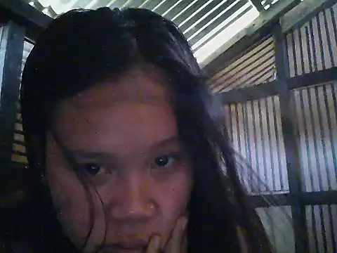 Snapshot of mia_kittykitty chatting on November 13, 1:26 am mia kittykitty online show from November 13, 1:26 am