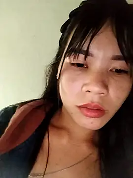 Snapshot of gugu0022 chatting on January 18, 10:41 am gugu0022 online show from January 18, 10:41 am