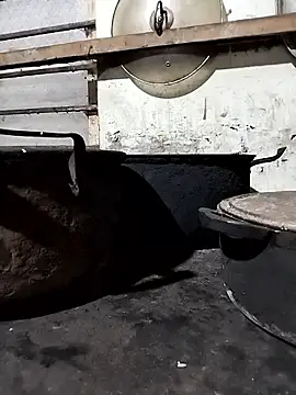 Snapshot of gugu0022 chatting on February 9, 5:33 am gugu0022 online show from February 9, 5:33 am