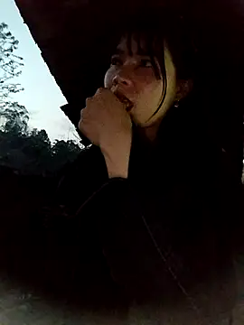 Snapshot of gugu0022 chatting on February 26, 11:31 am gugu0022 online show from February 26, 11:31 am