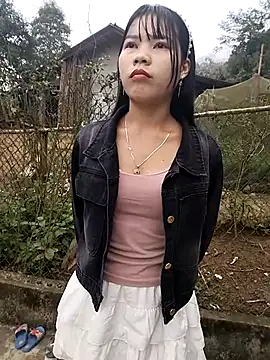 Snapshot of gugu0022 chatting on February 28, 12:55 am gugu0022 online show from February 28, 12:55 am