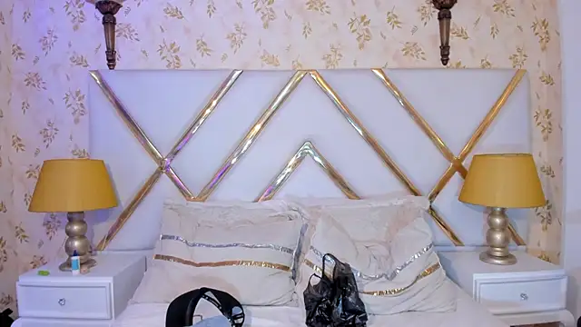 JacobRusso online show from April 4, 9:45 pm