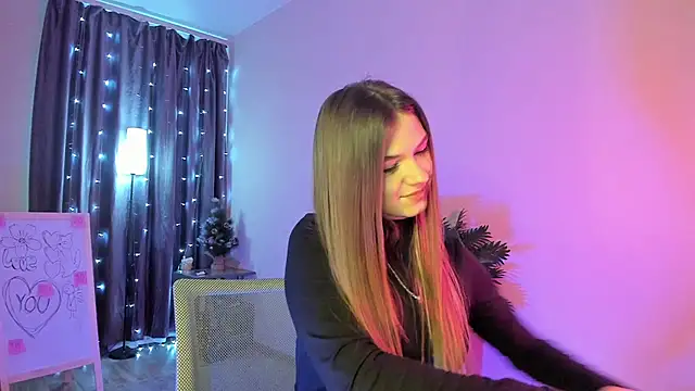 luna lust 212 online show from February 20, 4:20 am