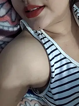 Snapshot of Cute_Ayushii chatting on June 29, 9:48 am Cute Ayushii online show from June 29, 9:48 am
