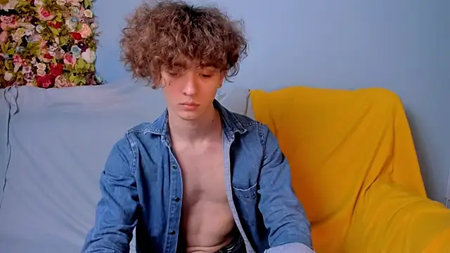 Snapshot of James_Colleman chatting on November 14, 7:45 pm James Colleman online show from November 14, 7:45 pm