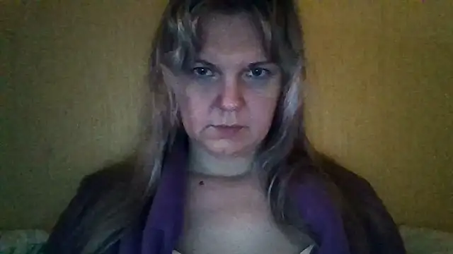 Snapshot of TattyMillyX chatting on November 20, 9:31 am TattyMillyX online show from November 20, 9:31 am