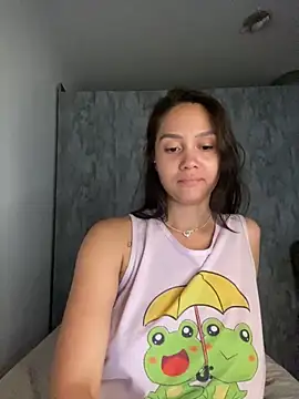 carolsapequinha online show from February 12, 1:06 pm