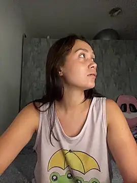 carolsapequinha online show from March 29, 12:21 am