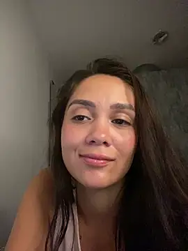 carolsapequinha online show from April 8, 12:43 am