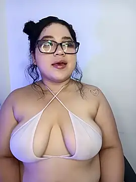 Snapshot of Sweety_chloe chatting on November 27, 2:19 pm Sweety chloe online show from November 27, 2:19 pm