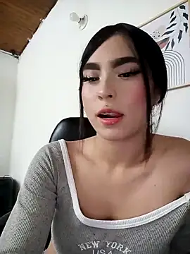 Irina Fernandez online show from November 13, 7:24 pm