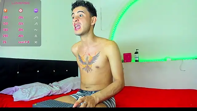 kaiborman00 online show from February 20, 2:52 am